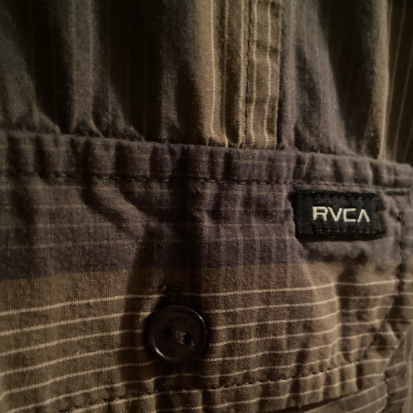 Men’s RVCA button down shirt - Picture 4 of 6